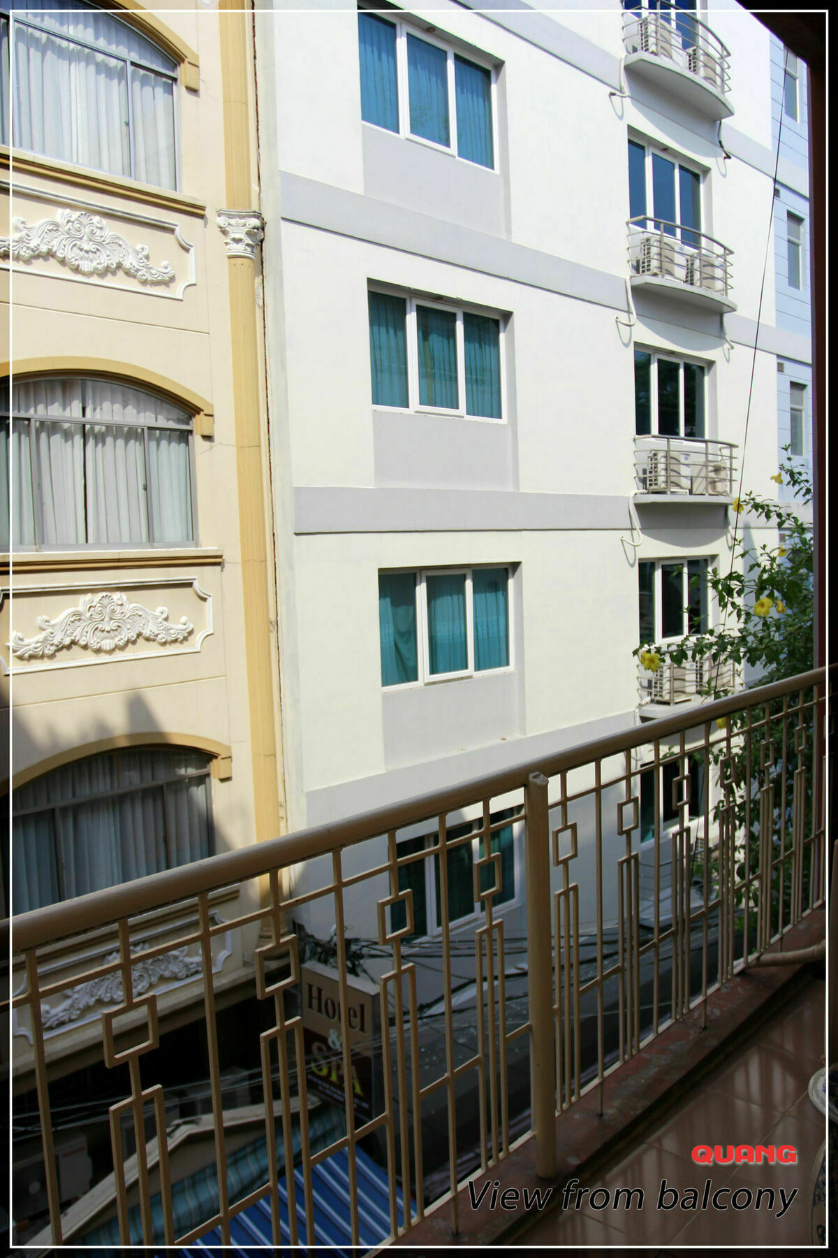 Quang Khách sạn